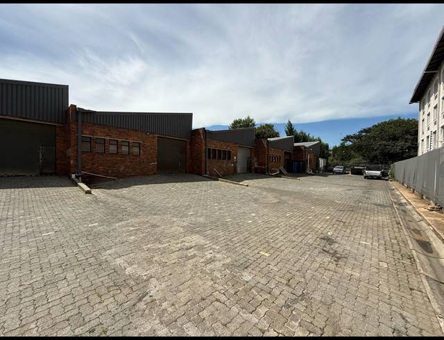 479M² WAREHOUSE TO LET IN ISANDO